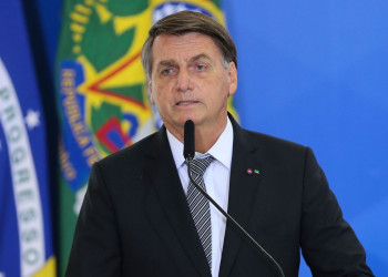 Acossado pela CPI, Bolsonaro diz que decreto contra medidas de restrição está pronto